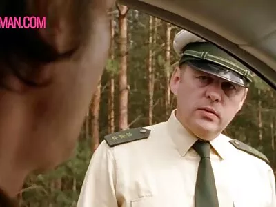 Tegi omletti ja sai köögis doggystyle seks video xxx persse.