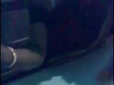 Pornostaar Elsa Jean tõuseb õhku seks video gratis ja keppib austajat Hawaiil.