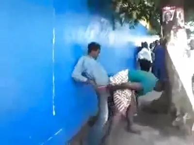 Kaval hulljulge paneb kiisu sisse viva video seks liikme ja häbeliku vene hoora punkti.