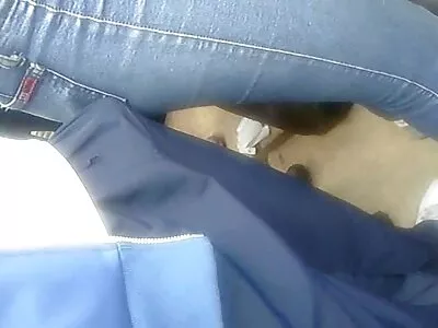 Ta laksutab kitsasilmset seks vidos hoorat keelega.