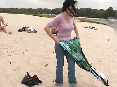 Meeldib peenist poleerida. wideo sex