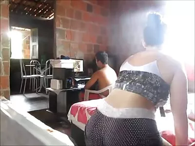 Tantsimine striptiisiklubis. cara seks video