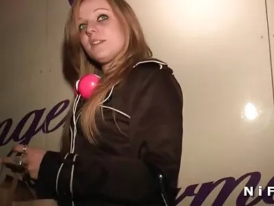 Seksuaalne voolus seks hhh tuhmunud tibu näol.