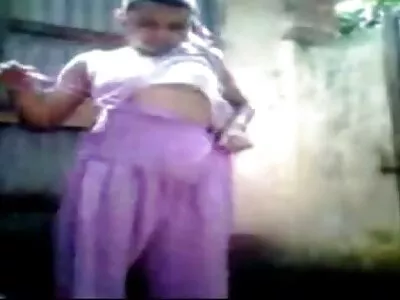 Punamütsike kaasaegsel viisil – vaadake seda filmi videoseksporno Internetis saidil Porn.FLV.