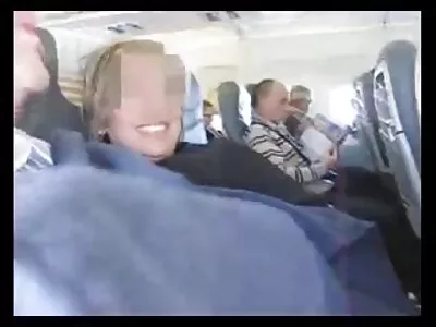 Õde lasi vidio sek brutal hea meelega kasuvennal end vannitoas keppida.